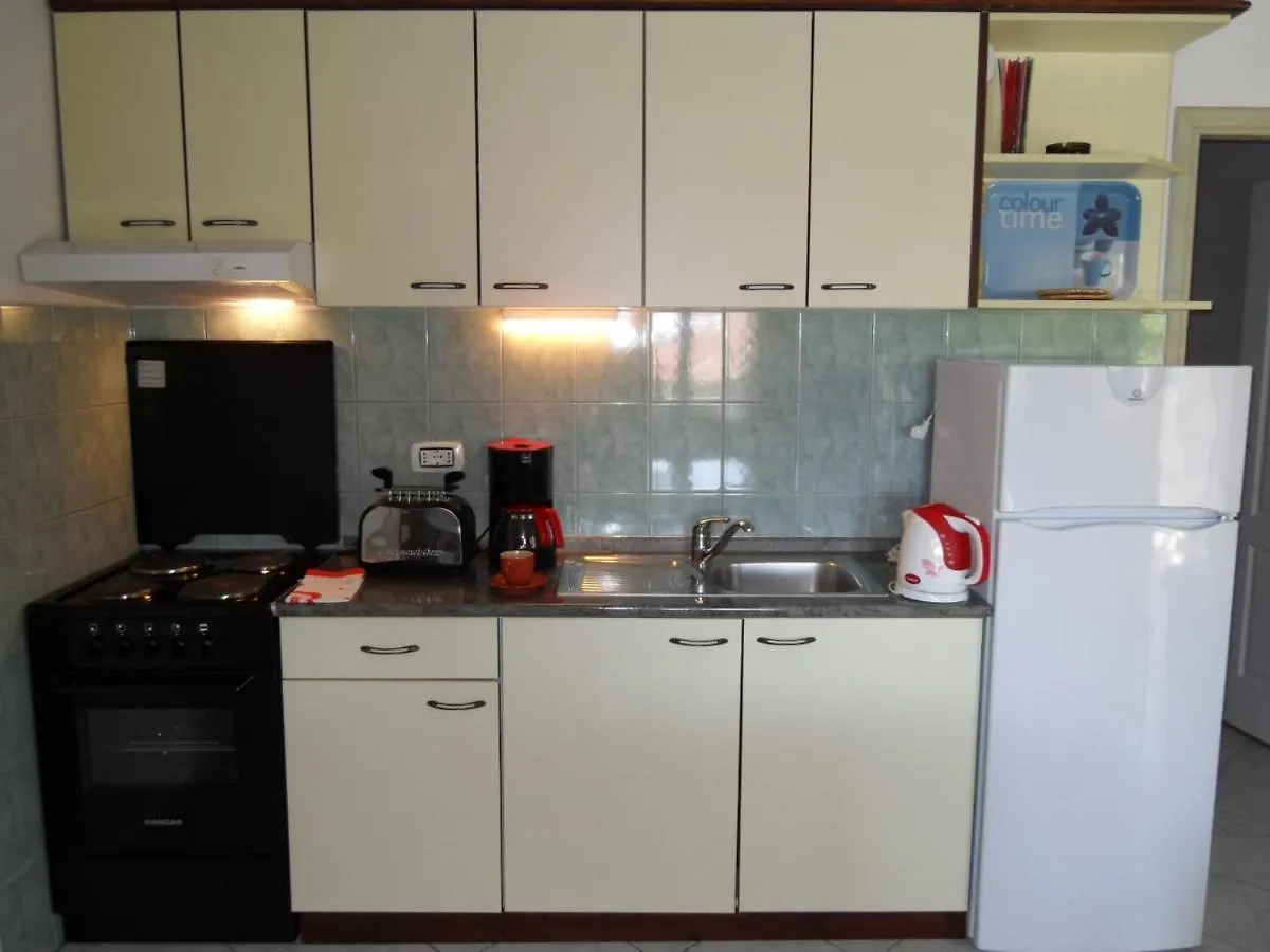 Apartments Maks Kraljevica